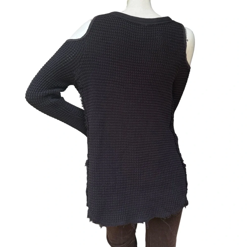Free People Dark Gray Chunky Knit Oversized Cold Shoulder Raw Hem Sweater Small